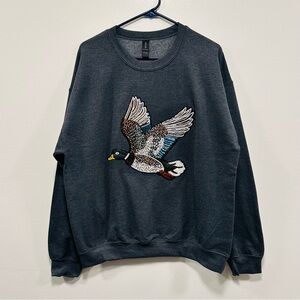 Duck hunting Gray Sweater with sequin mallard Duck Design! Size large!